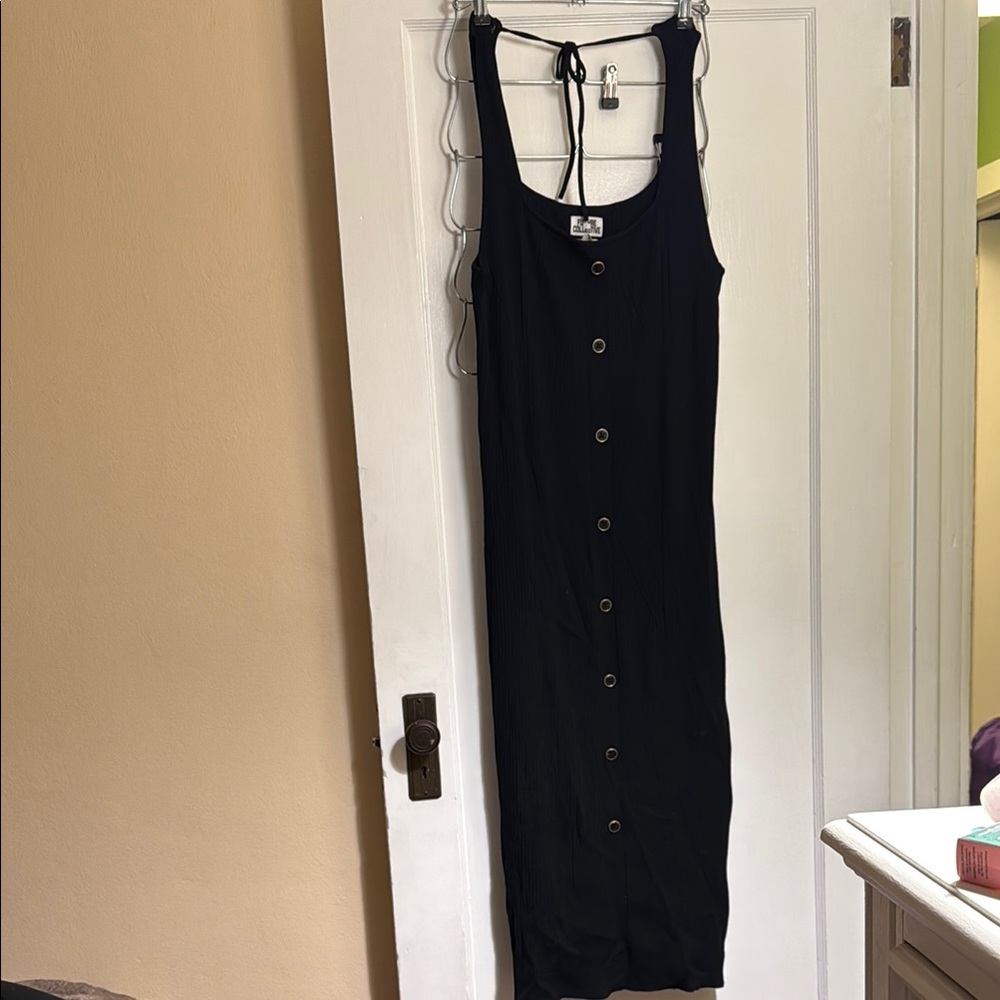 Chic Black Button-Front Midi Dress